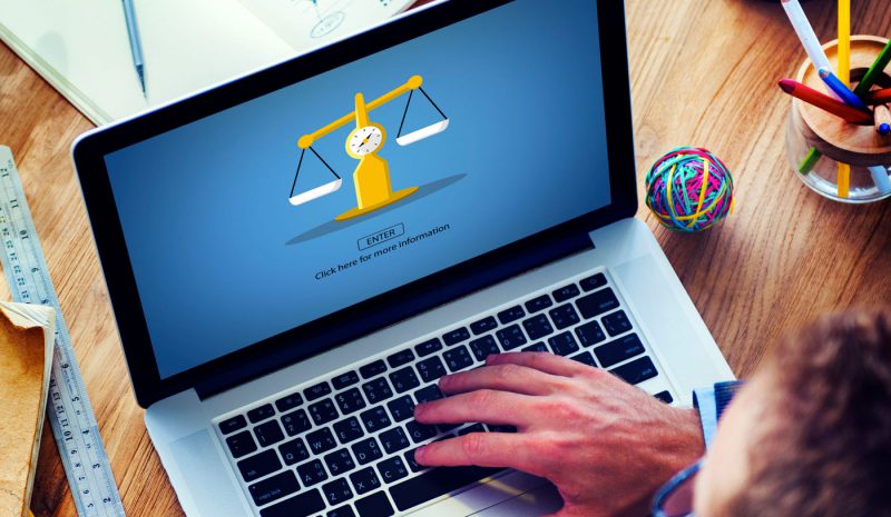 ¿Qué mínimos legales debe cumplir mi página web?