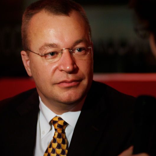 800px-Stephen_elop Stephen Elop